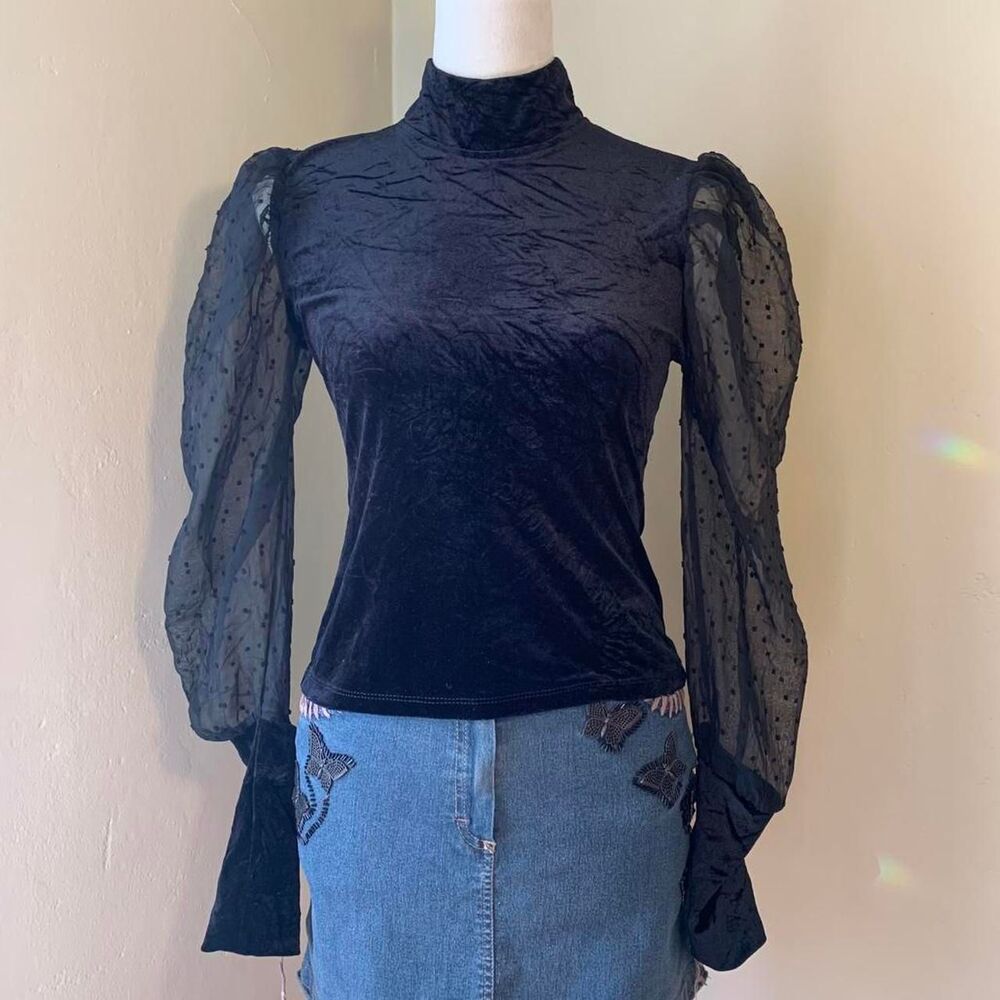 NWT Akè velvet mesh polka dot puff sleeve mock neck top, keyhole back